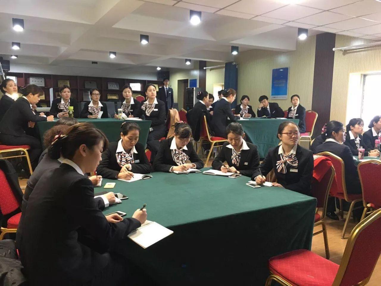 it技術(shù)宅技術(shù)_it技術(shù)員_it技術(shù)團(tuán)隊(duì)工作氛圍